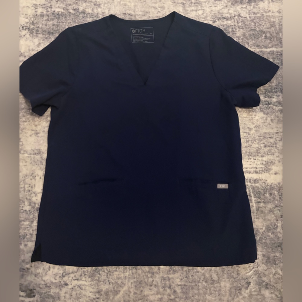 Figs Casma Three-Pocket Scrub Top™